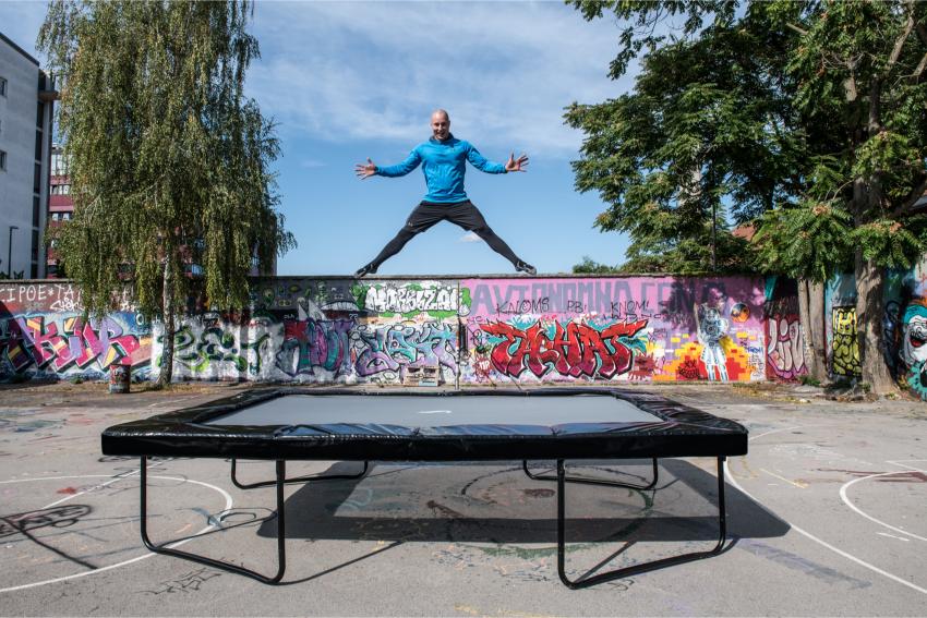 Akrobat Primus Challenger paras pihatramppa